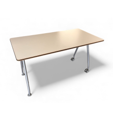 Kantinebord på hjul